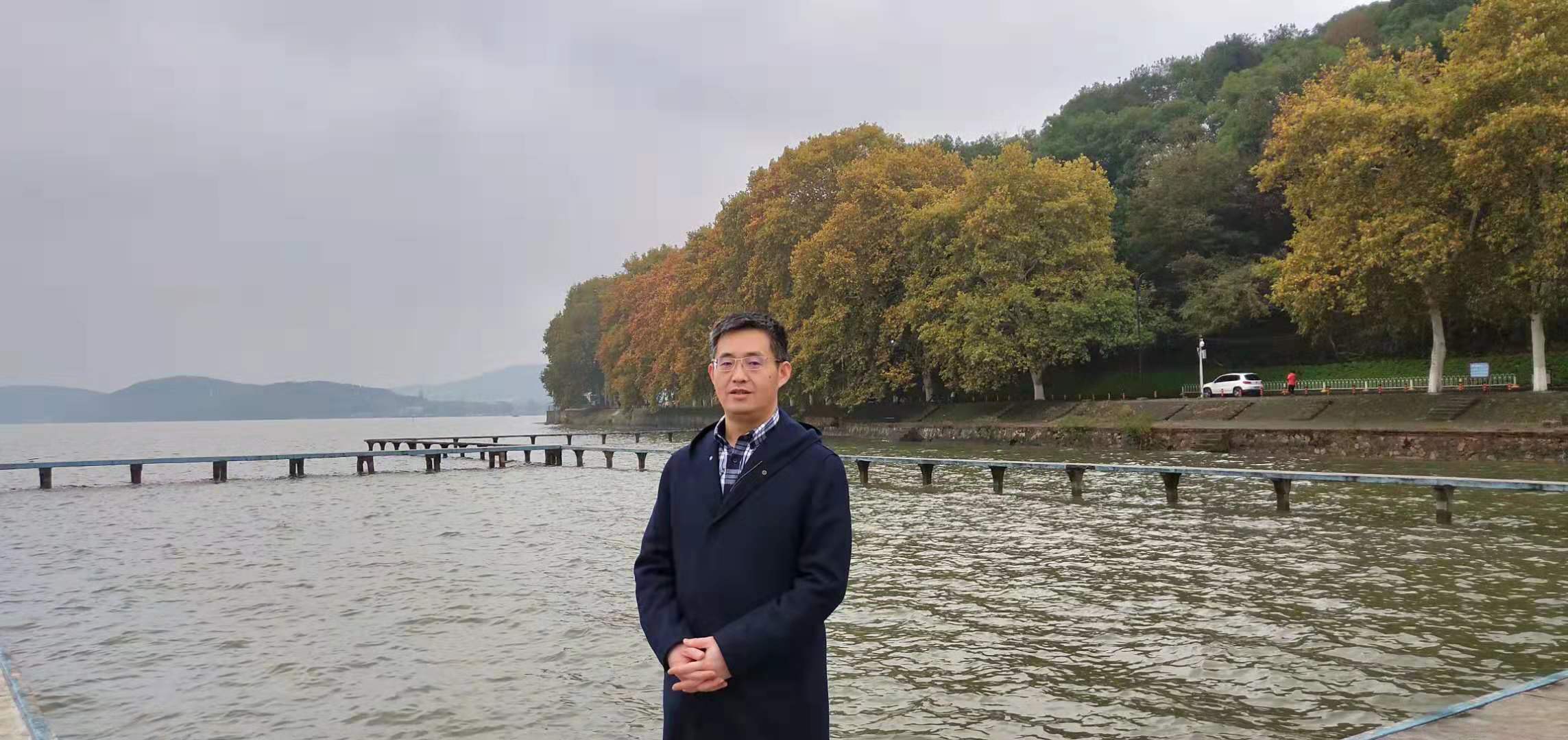 个人照片.jpg